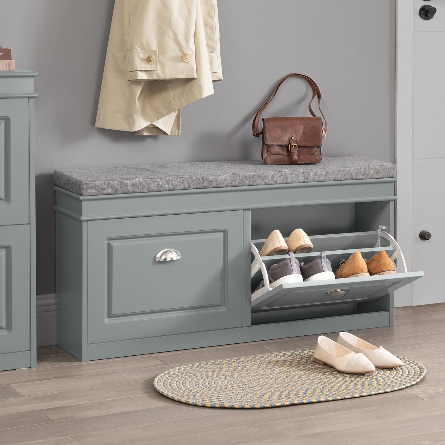 SoBuy FSR64-HG Smalle Schoenenbank met Zitkussen - 2 Kleppen - Tot 8 Paar Schoenen - Grijs - 60 x 24 x 102 cm