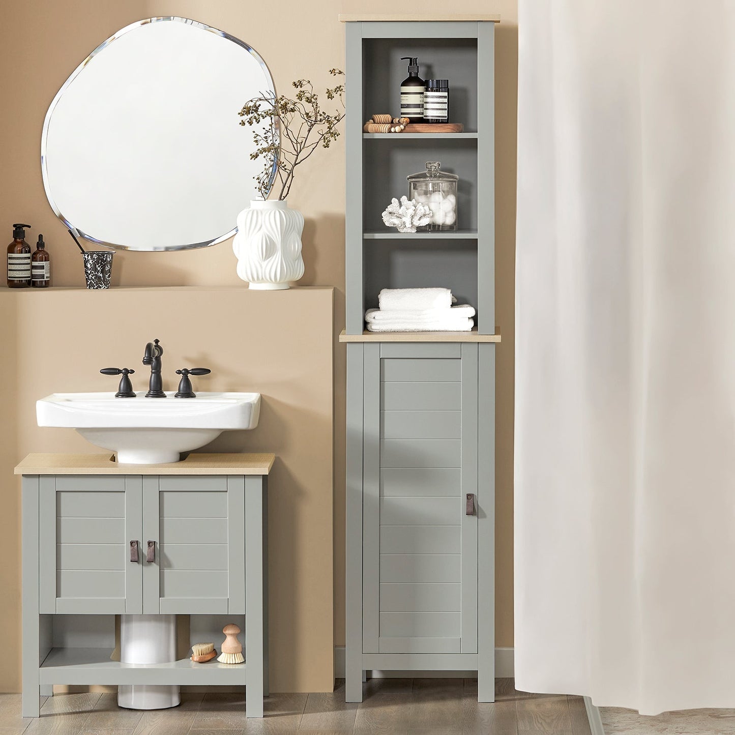 SoBuy Badkamer Kolomkast - 1 Deurs - 3 Planken - 39 x 30 x 169 cm - Grijs