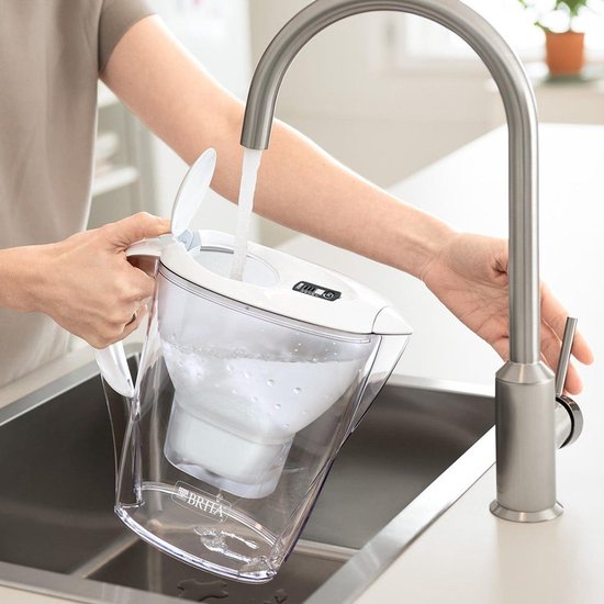 BRITA Waterfilterkan Marella Cool - 2,4L Wit - Incl. 3 MAXTRA PRO Pure Performance Waterfilterpatronen - Voordeelverpakking