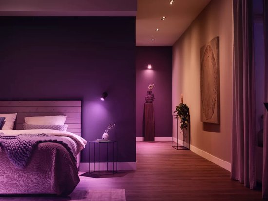Philips Hue starterkit - GU10 fitting - bevat 1 Hue Bridge Pro, 3 lampen, 1 DimmerSwitch - aanpasbaar wit en gekleurd licht - - slimme verlichting