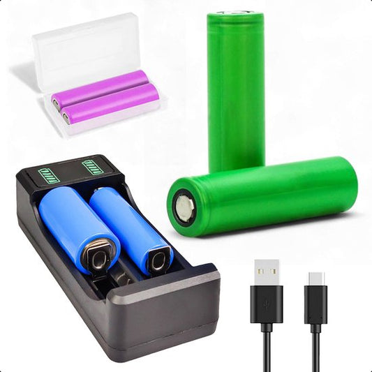 Tech Essentials® 2-Slots Batterijoplader USB-C Met 2x 18650 Oplaadbare Batterijen - 2600mAh 3.6V - 10440/18650 | Li-ion - Flat Top - Houder - Accu - Lithium