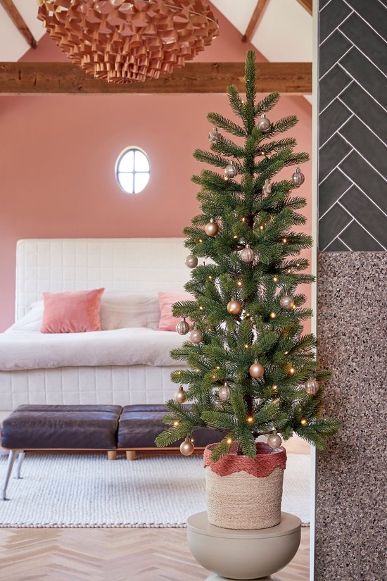 Black Box Trees Nagoya Kunstkerstboom met Verlichting H120 x Ø60 cm - Kerstboom Voor Binnen - Kunstboom met 212 PE Dennentakjes - Slank Model Ø60 cm - Groen