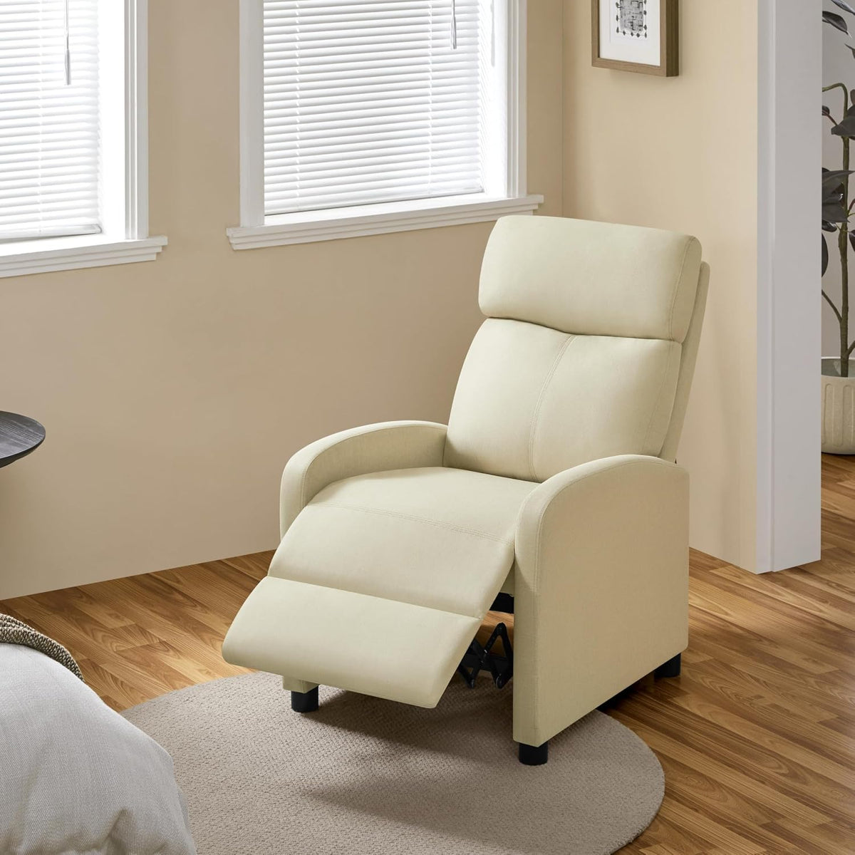 Yaheetech Relaxstoel TV Stoel - 87 x 61,5 x 99 cm - Verstelbare Voetsteun - Beige