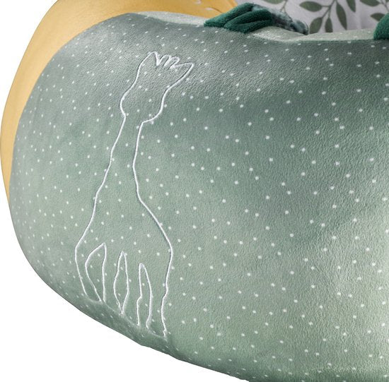 Sophie de giraf Baby Seat & Play - Babystoel met activiteiten - Baby speelgoed - Kraamcadeau - Babyshower cadeau - Vanaf 3 maanden - 27 x 55 x 50 cm