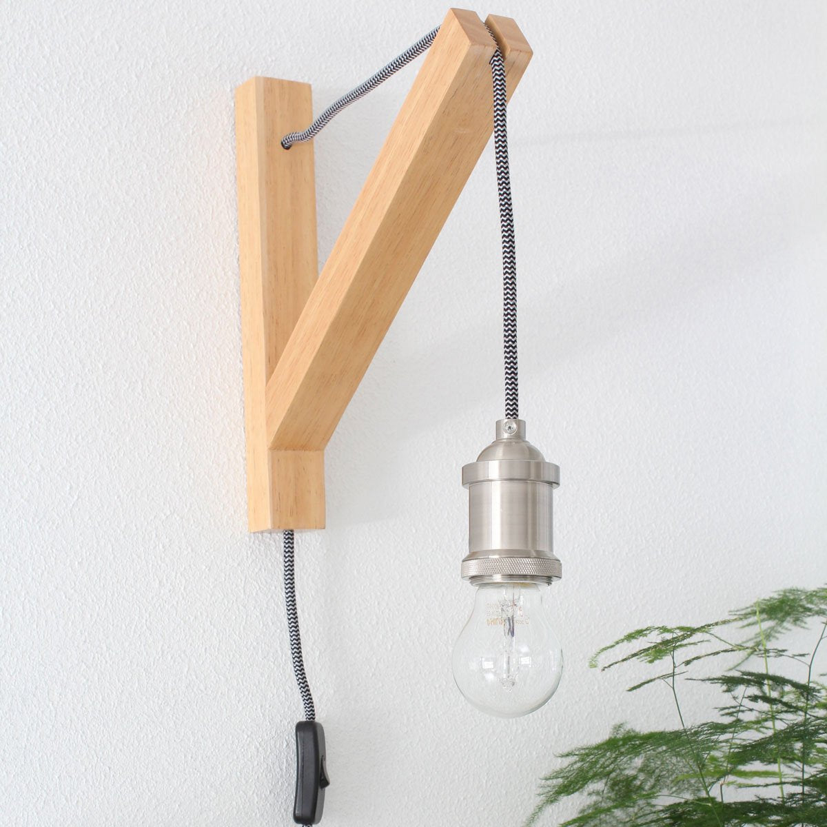 Wandlamp Mexlite Dion 7787BE bruin hout 30x28 cm met aan/uit schakelaar voor binnen Scandi-stijl