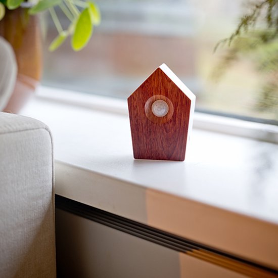 Nexxt Vogelgeluiden Huisje met Sensor voor op Toilet - Aanpasbaar Volume - WC - Bewegingsmelder - 8,6 x 3,5 x 12,5 cm - 90 g - Kastje - Bird Box - Donker Bruin