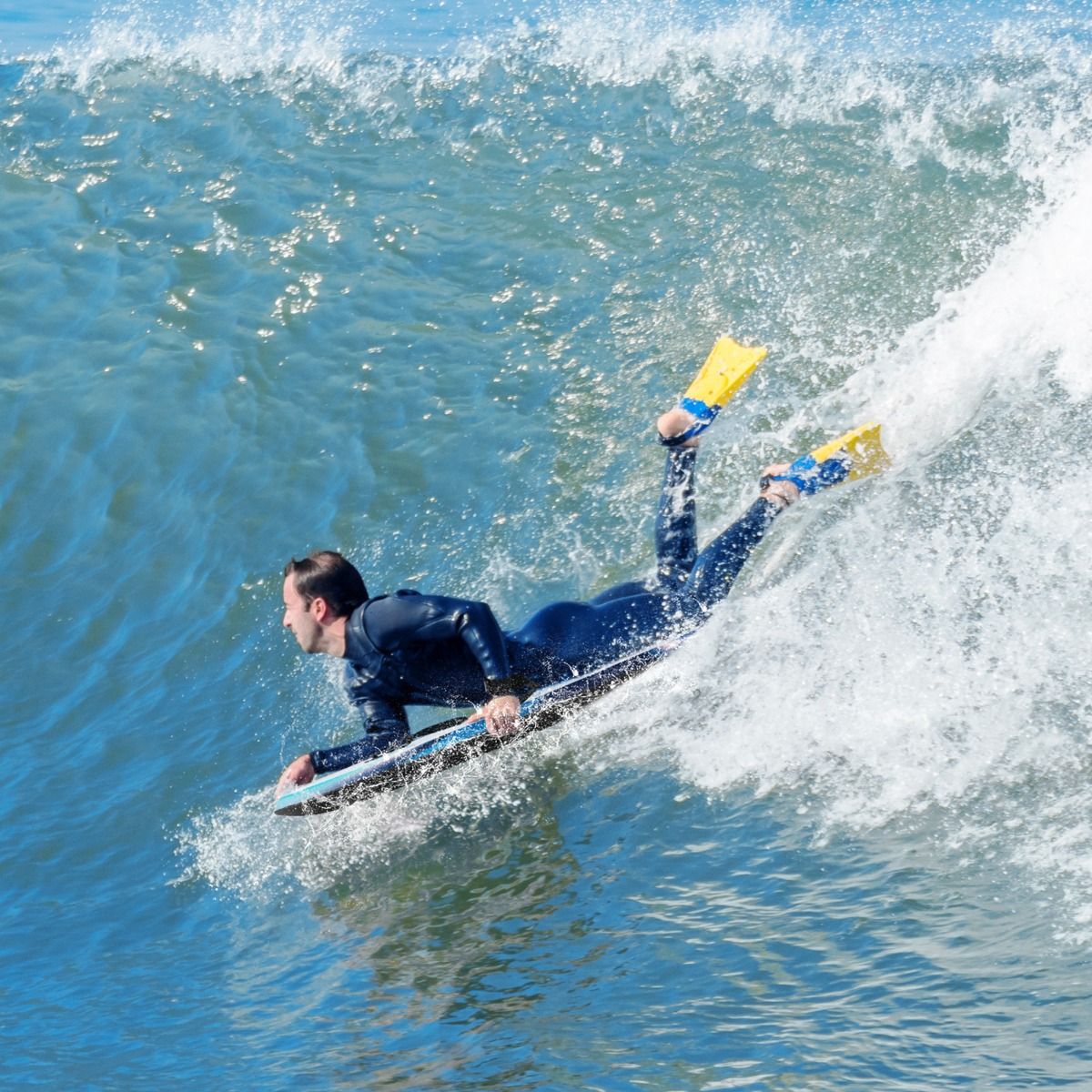 Coast Lichtgewicht Bodyboard 104x52 cm – Blauw – Boogieboard met EPS-kern & HDPE-onderzijde voor Tieners en Volwassenen