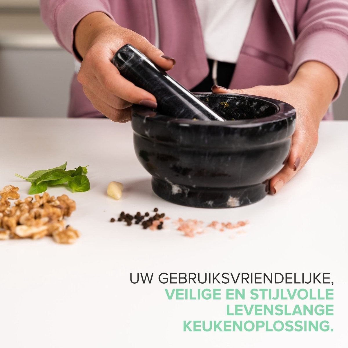 Coninx Vijzel - Mortier met stamper - Kruidenstamper - Ø15 X H8CM - Zwart Marmer Gepolijst