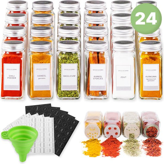 S.old - 24 Glazen Kruidenpotjes vierkant met Deksel - Kruidenstrooier - Complete set met Strooideksels, Voorbedrukte Stickers en Trechter - Inhoud 120 ml - 10,5 x 4,3 cm