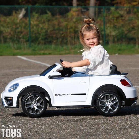 Coast 12V kinderauto met 2,4 g afstandsbediening met muziek en LED -lichten wit 115 x 67 x 57 cm wit