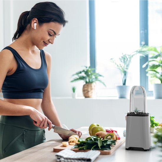 KitchenBrothers Smoothie Blender – Incl. 4 Bekers & 2 Messen – 350 W – 11.5 x 13 x 17 cm – Zilver