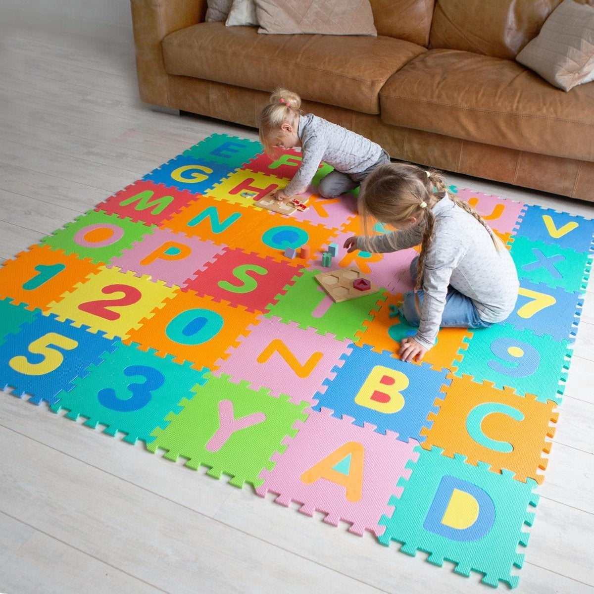 LifeGoods Speelmat XL - Multicolor - 36-delig Puzzel - Incl Cijfers en Letters - 180x180 cm