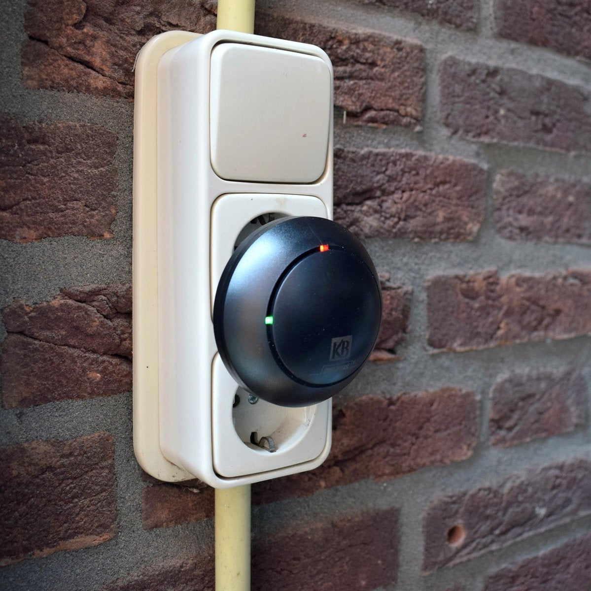 KB Home Defense Ratten- en Muizenverjager - Elektromagnetisch - 130m2 bereik - Diervriendelijk - Ongedierte verjager