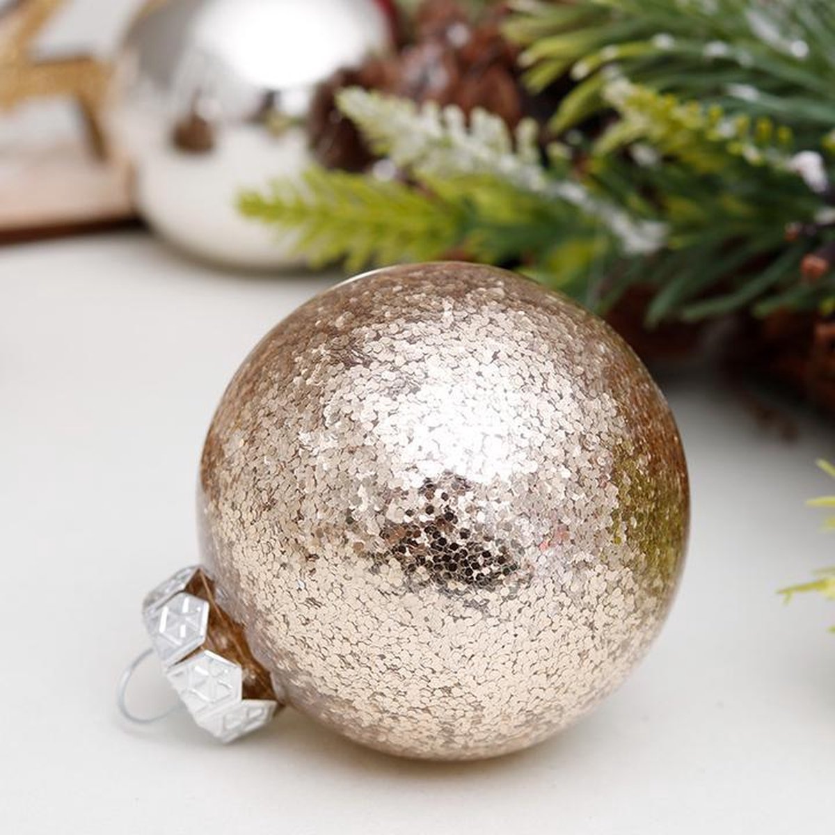 Deluxe Kerstballenset – 60 stuks - Ø 6 cm – Goud en Zilver – Luxe Kerstdecoratie
