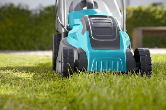 GARDENA Powermax 32 Grasmaaier - Maaibreedte 32 cm - Gazons tot 200 m2