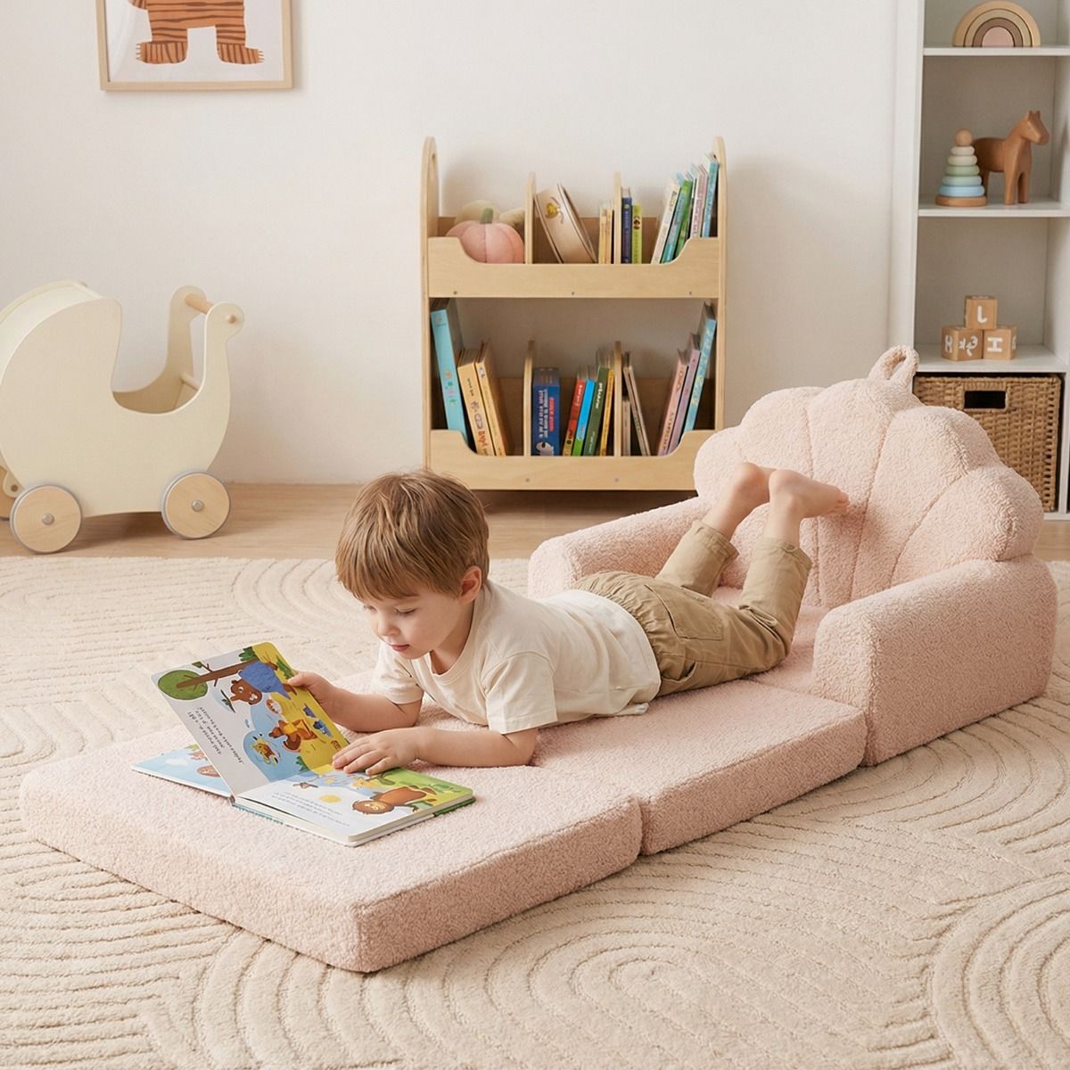 Coast Opklapbare Kinderbank - 2-in-1 Fauteuil en Ligbed - Teddyfluweel - Beige/Roze