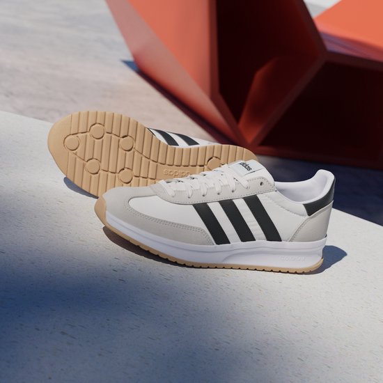 Adidas Sportswear Run 70S 2.0 Schoenen - Unisex - Wit