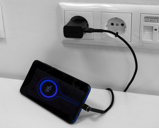 Grundig USB-Kabel - 3-in-1: Oplaadkabel, Datakabel, Telefoonstandaard - USB-C - 1 Meter - Zwart