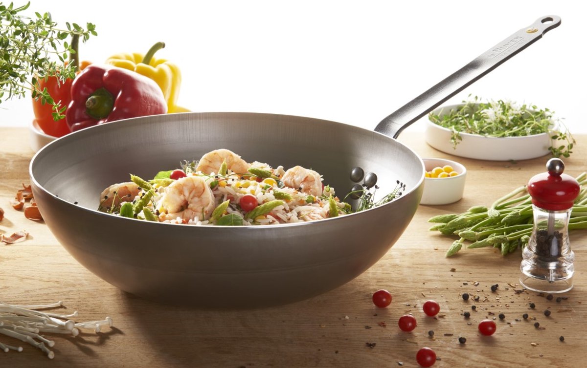 De Buyer Wok – Plaatstaal – Ø 28 cm – Brede Bodem – Grijs – PFAS-vrij – Geschikt voor Inductie