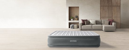 Intex Queen Comfort-Plush Luchtbed met ingebouwde pomp - 203x152x46 cm