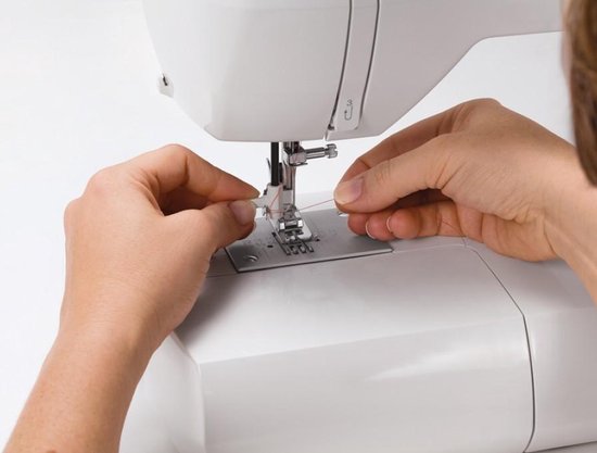 Singer Naaimachine Brilliance F6180 - 80 steekpatronen - Met aanschuiftafel