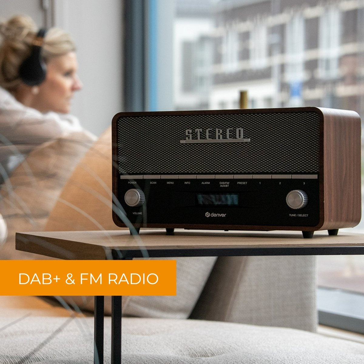 Denver DAB Radio XL - Retro Radio - Bluetooth - DAB+/ FM - Batterijen & Netstroom - DAB36 - Bruin