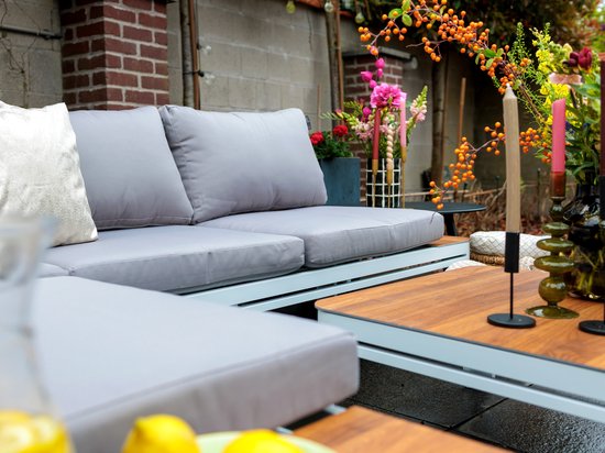AXI Eos Loungeset met ligbed Wit met Hout-look PSPC – Hoekset met tafel - Gepoedercoat aluminium frame – Geïntegreerd ligbed - PSPC tafelblad