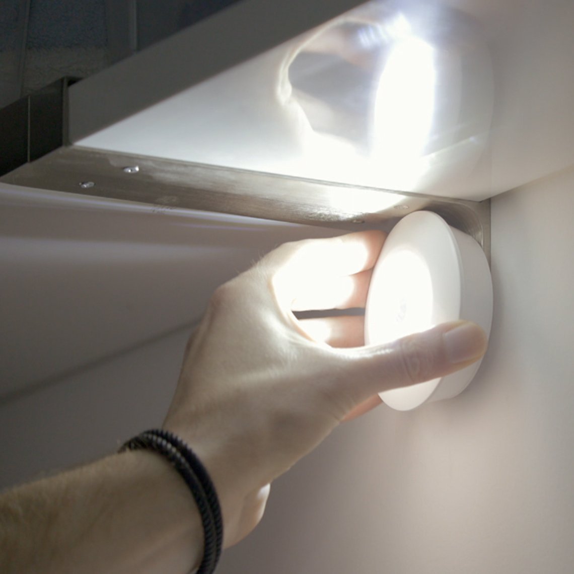 HandyLUX LED Plafond- en Wandlamp Set - Draadloze Montage - Bewegingssensor - 120 Lumen Helderheid - 4 Stuks