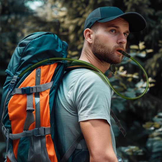 Travelhawk Waterzak - Drinkzak - Geschikt voor Camelbak Drinkrugzak - Waterzak Festival - BPA Vrij - 2 Liter - Groen