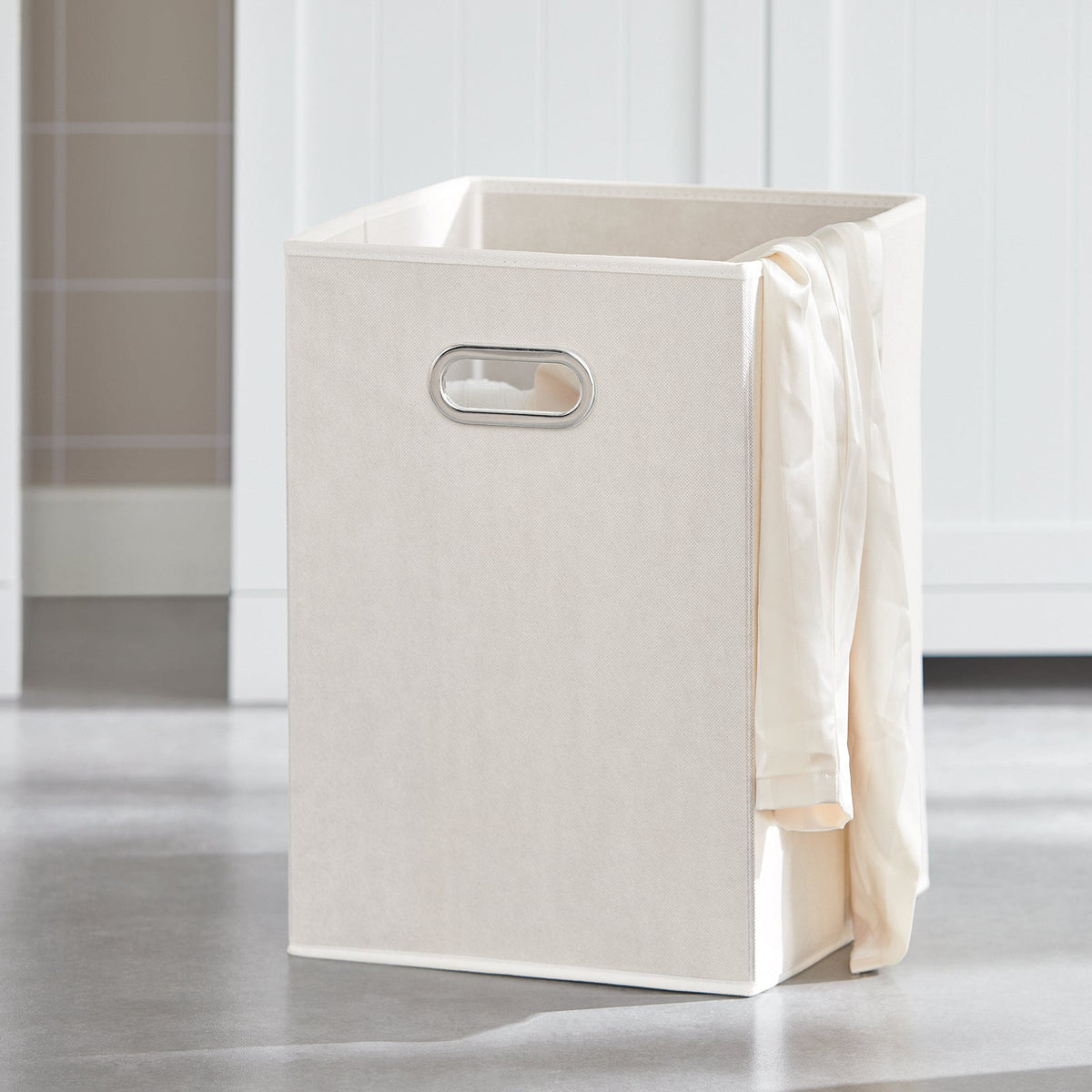 SoBuy BZR33-II-W Badkamerkast Met 2 Lades - 2 Verwijderbare Wasmanden – Modern Design – Wit – 78x38x90 cm