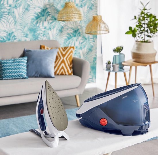 Tefal Pro Express Protect GV9221 – Stoomgenerator - 2600W – 7,6 Bar Stoomdruk – 550 g/min Stoomboost – Durilium AirGlide Strijkzool – 1,8L Afneembaar Waterreservoir – Automatische Uitschakeling – Anti-Kalk Systeem – Krachtig, Efficiënt en Duurzaam