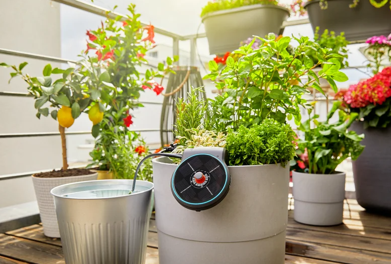 Gardena AquaBloom vakantiebewateringsset - Op zonne-energie - Voor maximaal 20 planten