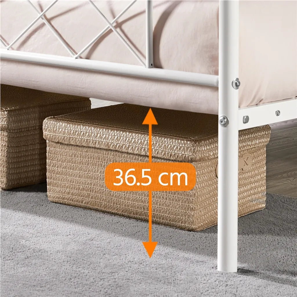 Yaheetech Bedframe 90 × 190 cm – Wit Metaal – Eenpersoonsbed met X-Design Hoofdbord, Lattenbodem en 32,5 cm Opbergruimte