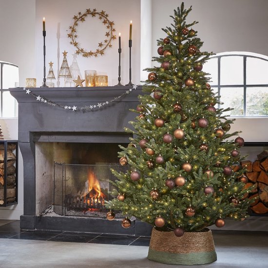 Black Box Trees Frasier Kunstboom - Kerstboom met Grillige Natuurlijke Vorm - PE Naalden en Scharnierconstructie - Kerstversiering voor Binnen - H155 x D109 cm - Groen