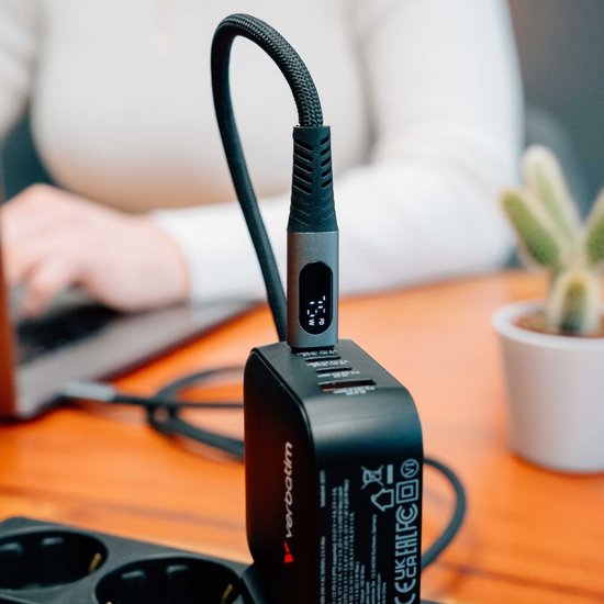 Verbatim Sync & Charge Kabel Usb-C Naar Usb-C 40Gb/S 240W Voor Telefoons