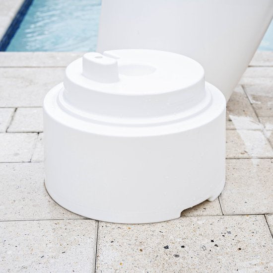 Step2 Vero Zwembad Tafel Wit – Zwembad Tafel met Koelvak 34l – Tafel voor Zonneplateau – Met Parasolopening en Afvoer – Geschikt voor in het Zwembad of op Terras – Tot 50 kg