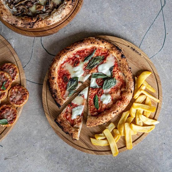 Boska Pizzaplank Friends XL - BBQ Accessoires - Eikenhout - Handige opvanggeul - Ø 40 cm