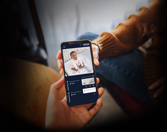 Motorola Nursery Babyfoon met Camera - Baby Monitor VM85 Connect - Baby Camera met Kleuren Display - Besturing met Motorola Nursery App - Incl. Terugspreekfunctie en Nachtlampje