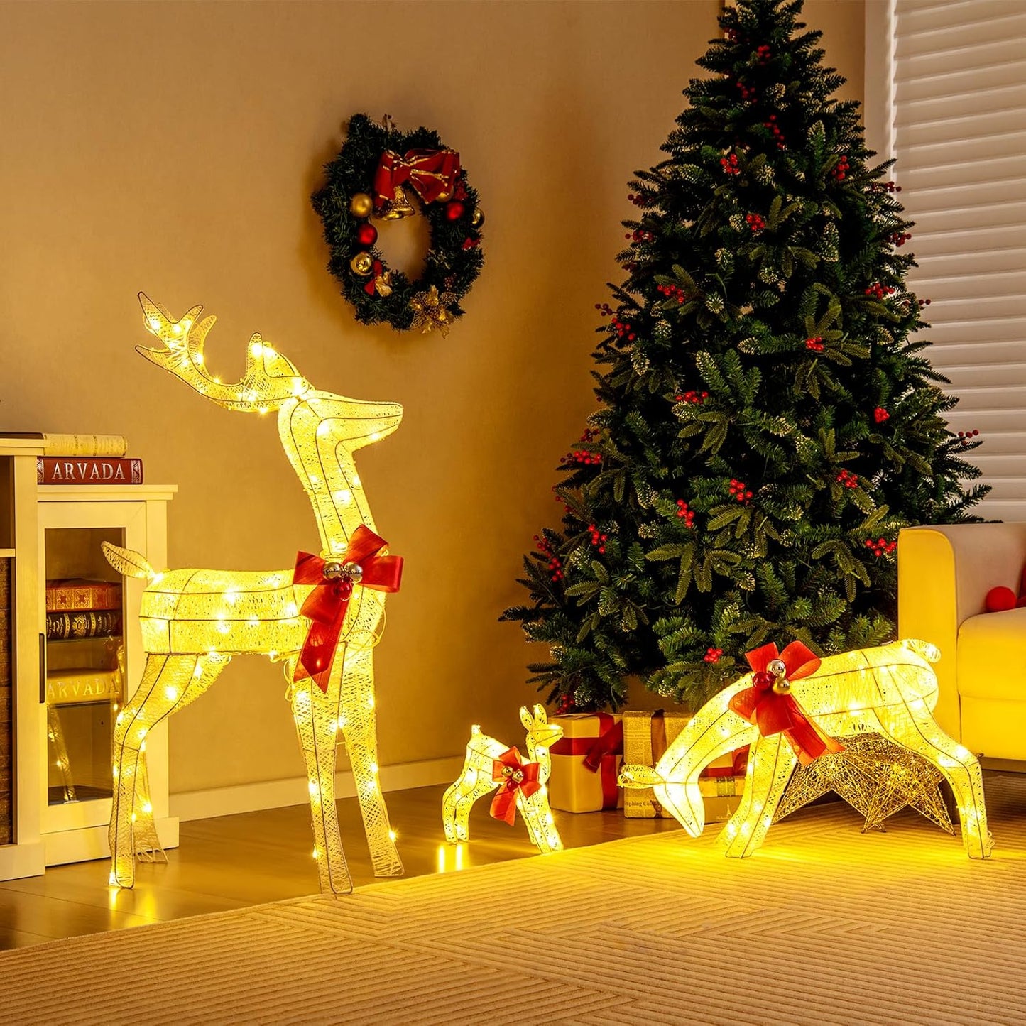 COAST 3-delige LED Rendierfamilie – Verlichte Kerstdecoratie voor Binnen en Buiten – 230 LED Lampjes – Warm Wit – Bok 116 cm – Set in Wit