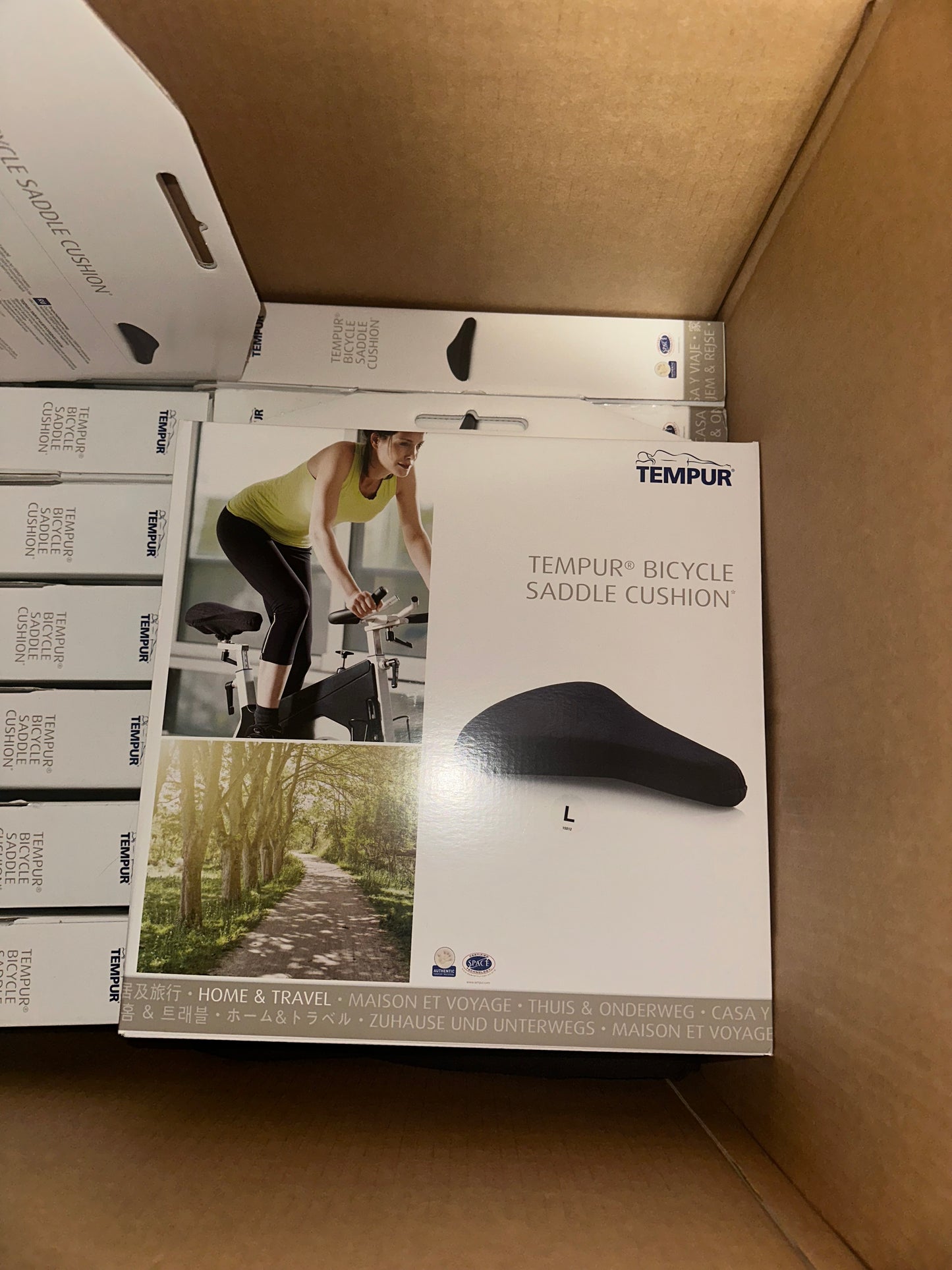 TEMPUR - Fietszadeldekje - Large - 33.5 x 33 x 3 cm - Zwart & Traagschuim - Drukverlagend & Comfortabel - Fiets en Hometrainer - Optimaal rijcomfort tijdens lange ritten