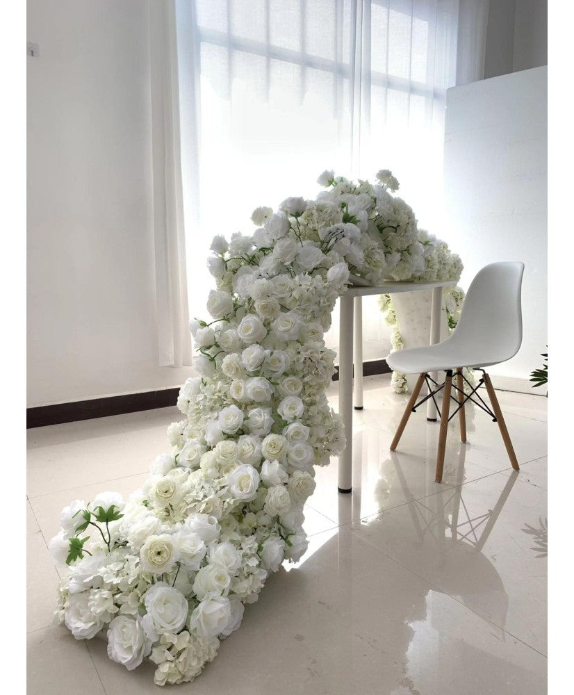 Passiondecor Tafelloper Lea -Wit - 200 x 55 cm - Weg van witte tafelbloemen