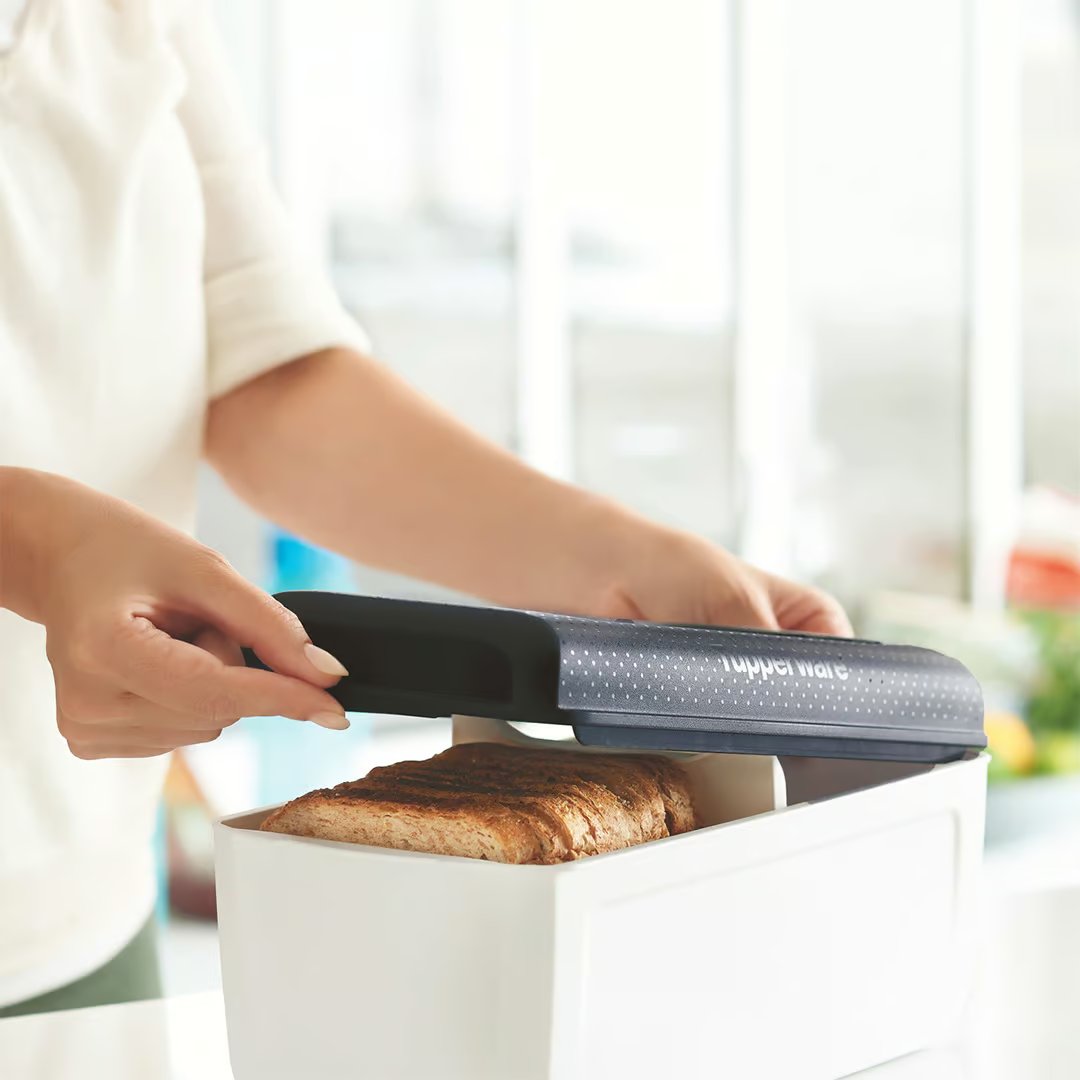 Tupperware BreadSmart Broodtrommel - Inclusief Handige Verdeler - 100% BPA-vrij - Houdt Brood Langer Vers