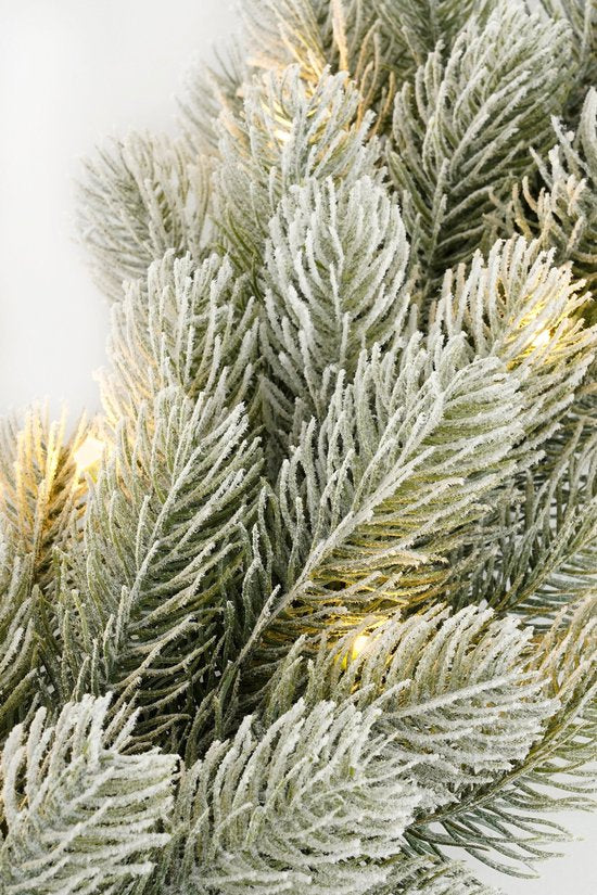 Black Box Trees Nagoya Kerstversiering - Guirlande met 40 Warmwitte LED Lampjes en Timerfunctie - Kerstslingers voor Schouw, Trap of Deurpost - Groen Frosted - L270 x Ø20 cm