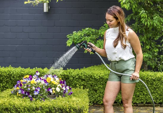 VONROC broespistool & spuitstuk set – 8 sproeipatronen en regelbare watertoevoer – Incl. koppelingen
