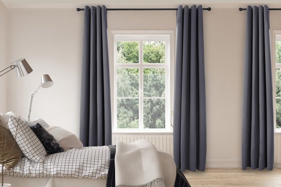 LIFA LIVING Gordijn - Grijs - Verduisterend & Geluidswerend - Gordijnen met Ringen - 100% Polyester - 150 x 250 cm - 1 Stuk