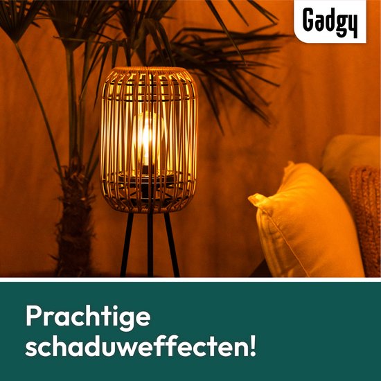 Gadgy Solar Tuinverlichting Staande Lamp Terras - Buitenlamp Zonne Energie Balkon & Tuin - Driepoot Tuinlamp Led Buiten met USB-aansluiting - Tuinverlichting op Zonneenergie - Lantaarn voor Buiten Verlichting - Tuinlampen - Rattan