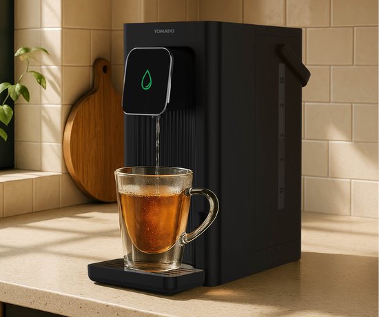 Tomado TWD2502B Waterkoker - 2.5L - Kunststof - BPA vrij - 2200W - 23.50x15x29.50 cm - Matzwart