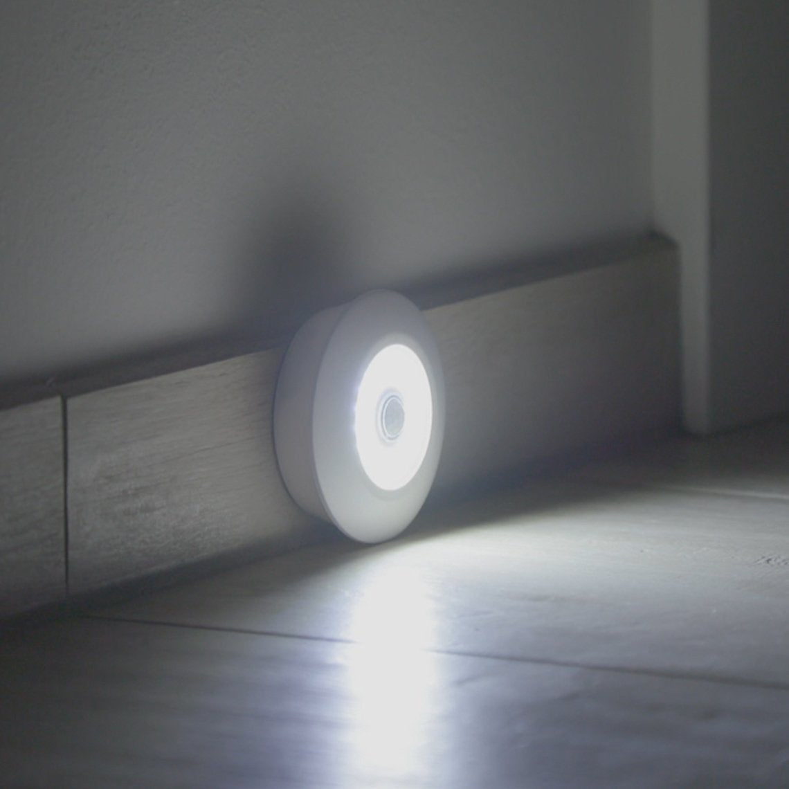HandyLUX LED Plafond- en Wandlamp Set - Draadloze Montage - Bewegingssensor - 120 Lumen Helderheid - 4 Stuks