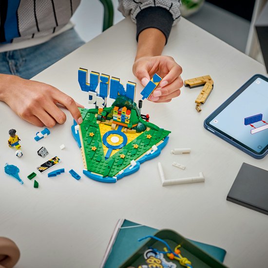 LEGO Editions - Vini Jr. – Voetbalhoogtepunten Voetbal Bouwpakket voor Kinderen - 43027
