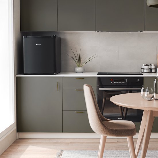 KitchenBrothers Mini Vriezer - 33L - Kleine Diepvrieskast - Vrijstaand - Compact - Zwart